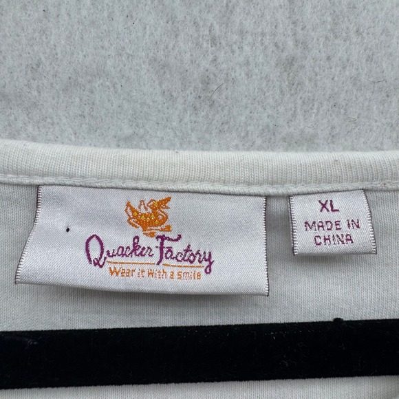 Quacker‎ Factory Women's XL White Christmas Tree Rhinestone Embellished Top - Picture 4 of 10